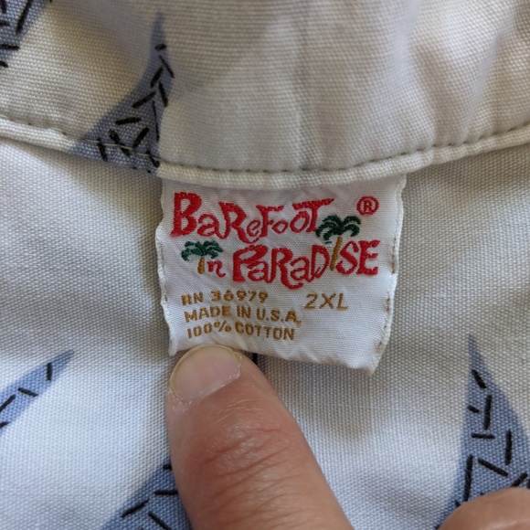VINTAGE Barefoot In Paradise Hawaiian Shirt 1960s - Picture 9 of 9